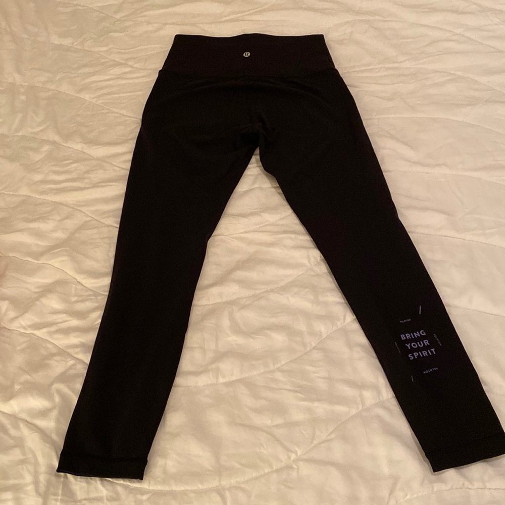 Lululemon x Peloton sz 6 Wunder under leggings